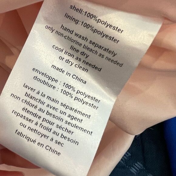 VERA WANG WHITE Label V -Neck Halter Gown with Slit VW360214 Color Blush Sz. 4 - Picture 9 of 9